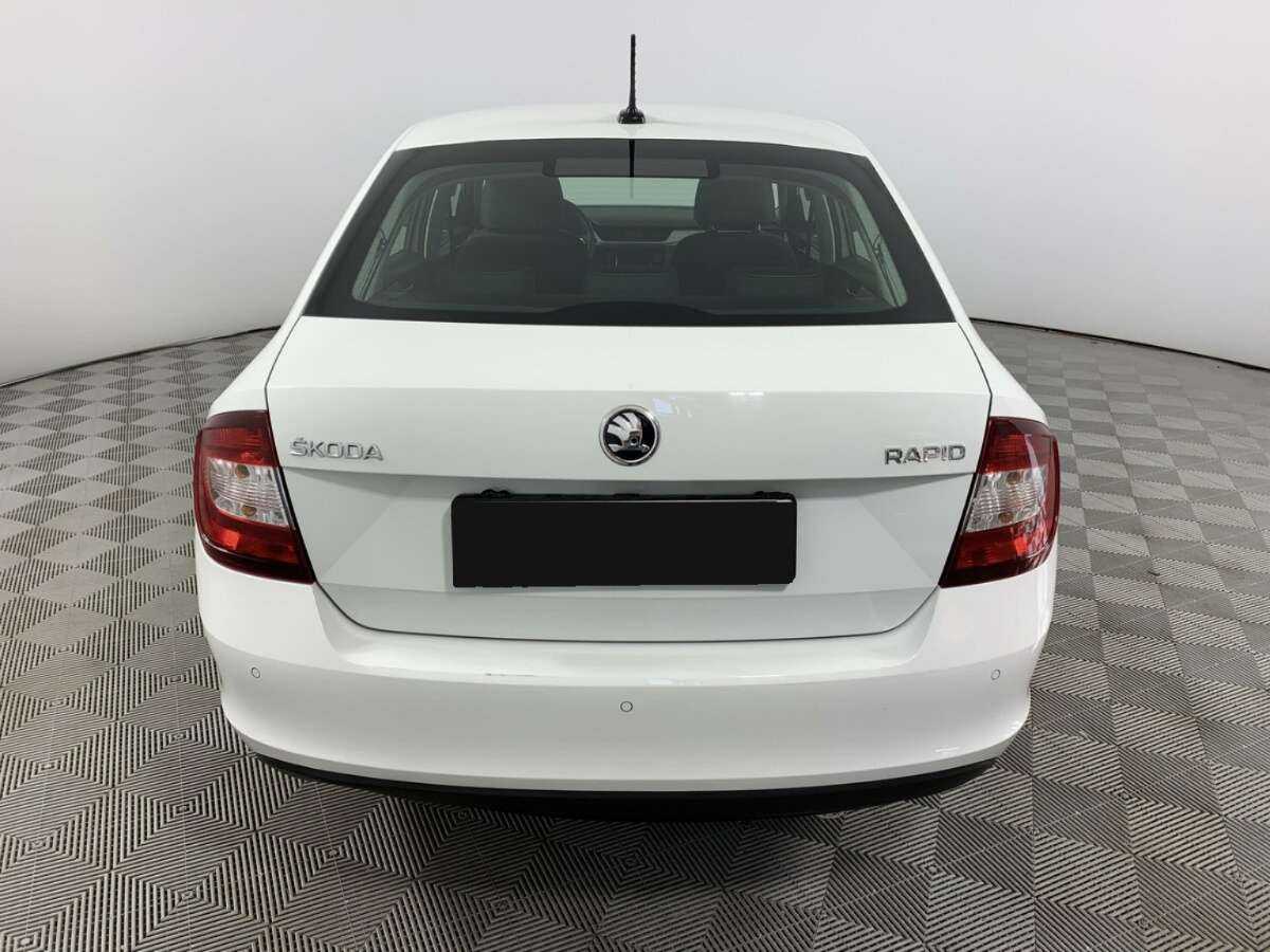Skoda Rapid с пробегом — 2019 год. Фото: #5