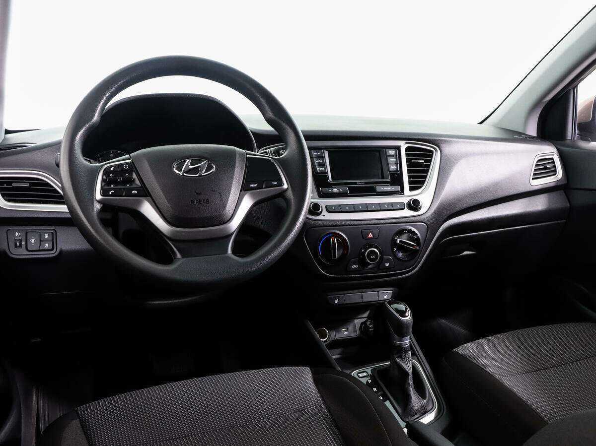Hyundai Solaris с пробегом — 2020 год. Фото: #10