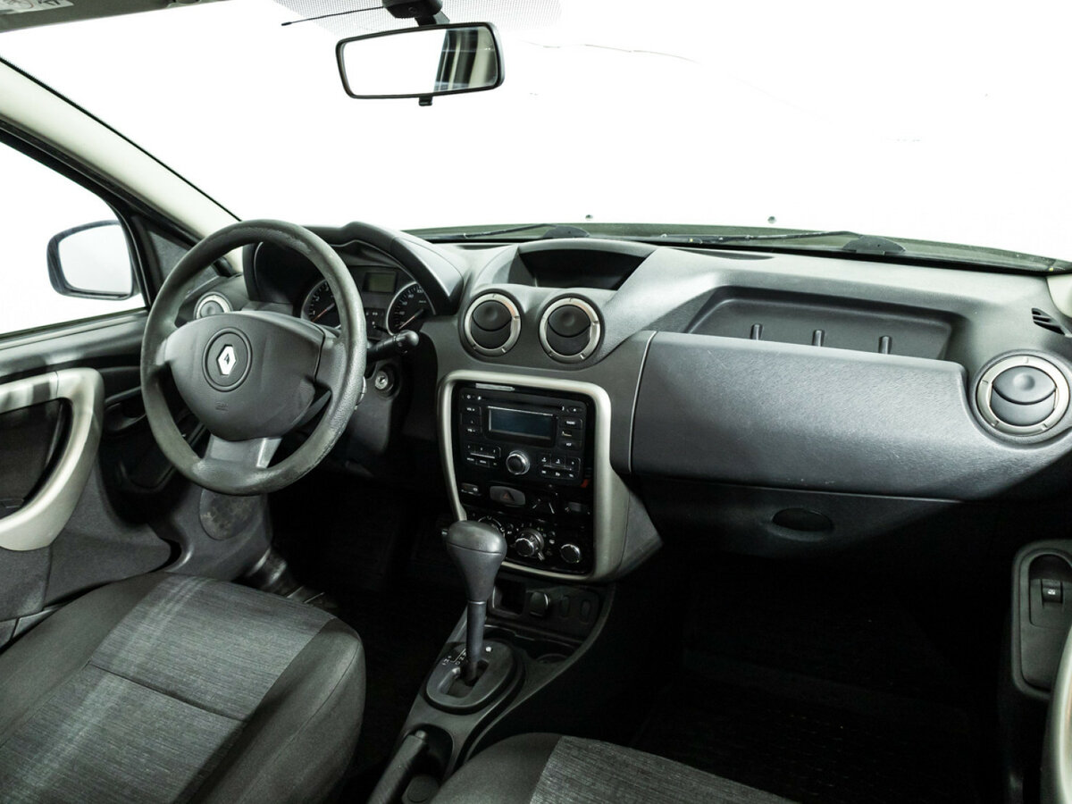 Renault Duster с пробегом — 2014 год. Фото: #8