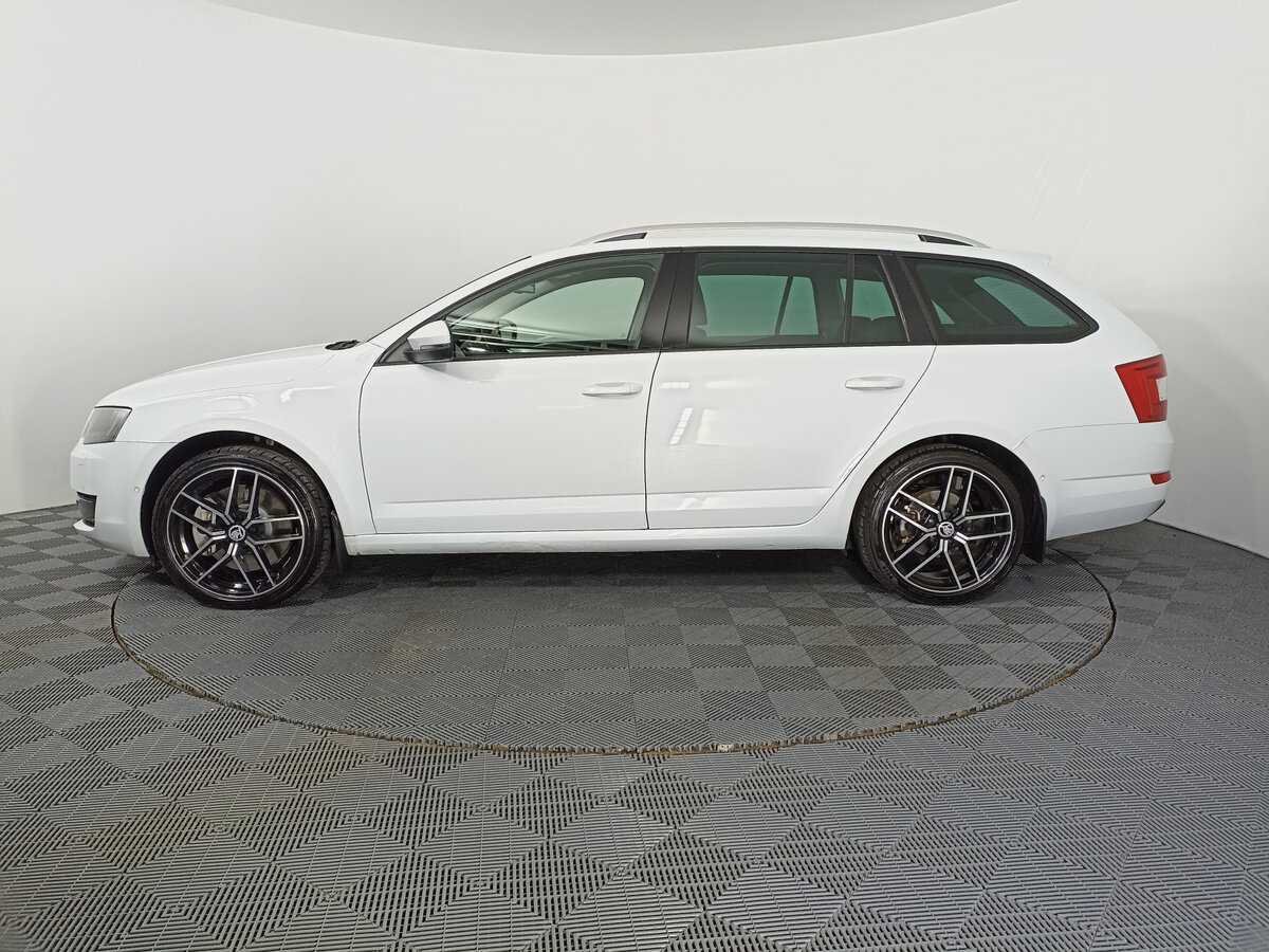 Skoda Octavia с пробегом — 2015 год. Фото: #7