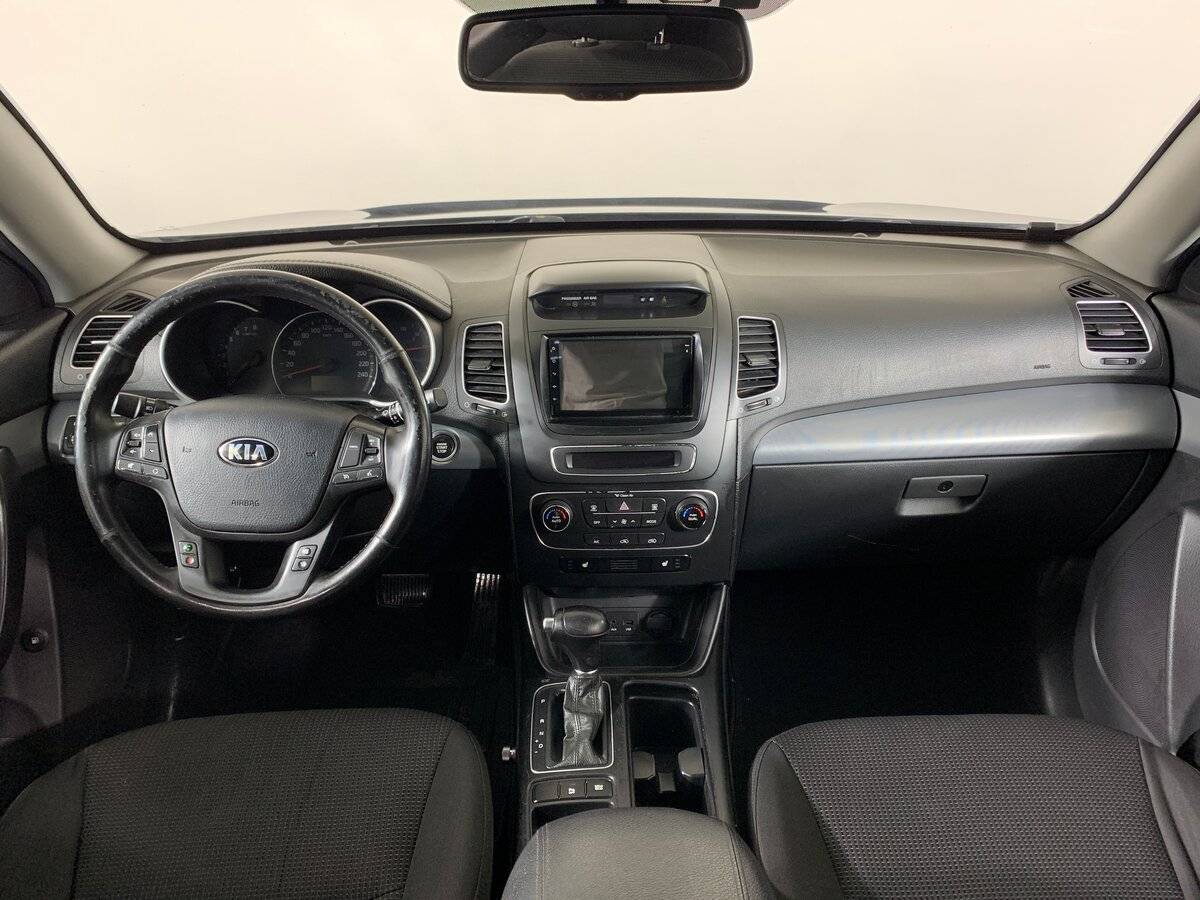 Kia Sorento с пробегом — 2014 год. Фото: #11