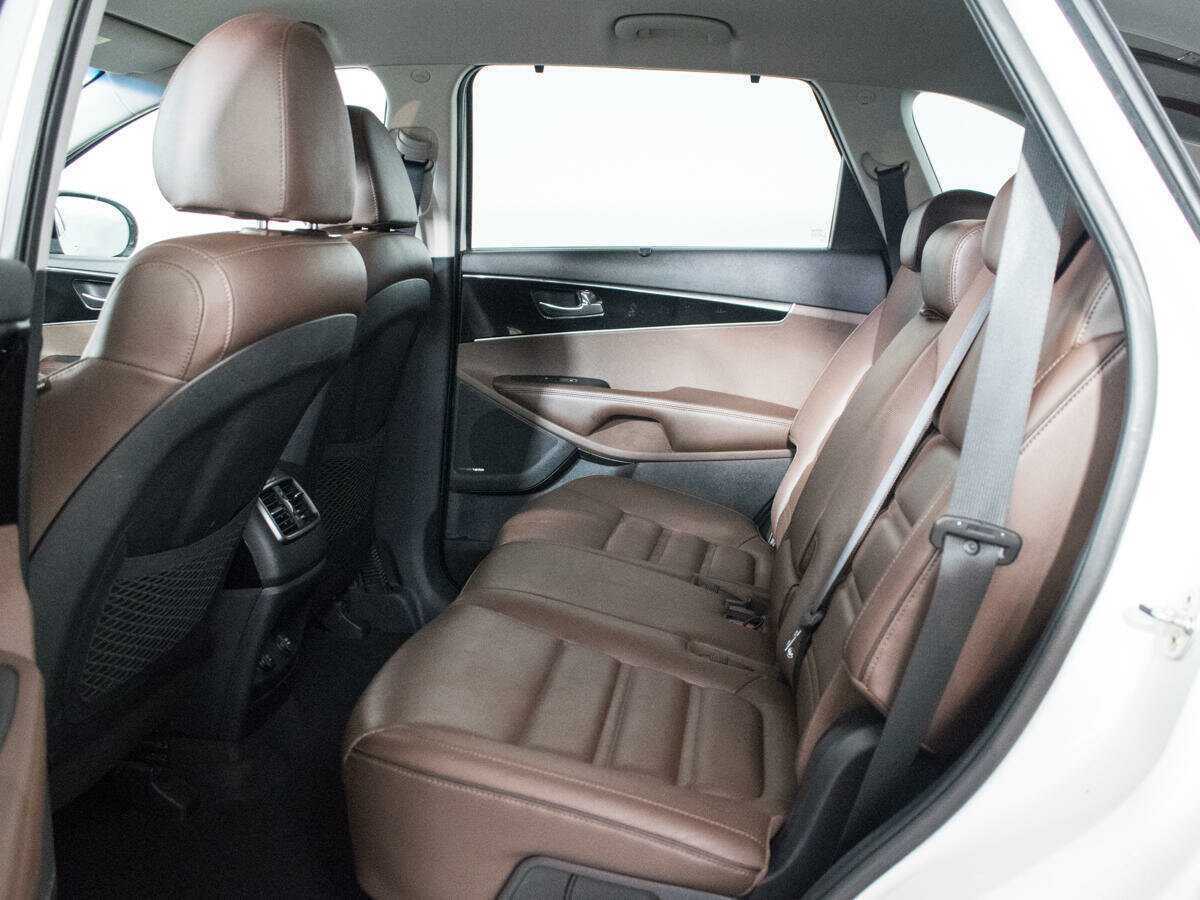 Kia Sorento с пробегом — 2018 год. Фото: #9
