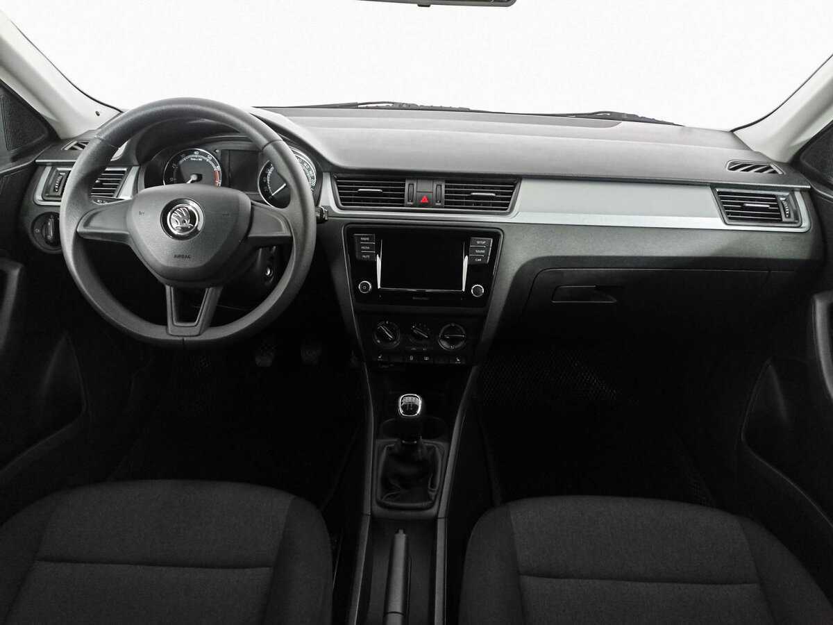 Skoda Rapid с пробегом — 2018 год. Фото: #11