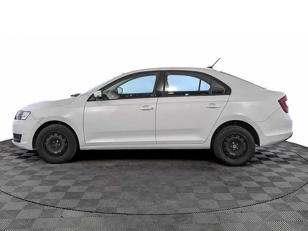 Skoda Rapid с пробегом — 2019 год. Фото: #7