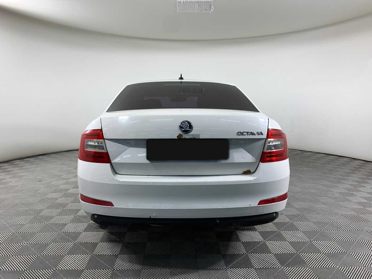 Skoda Octavia с пробегом — 2015 год. Фото: #5