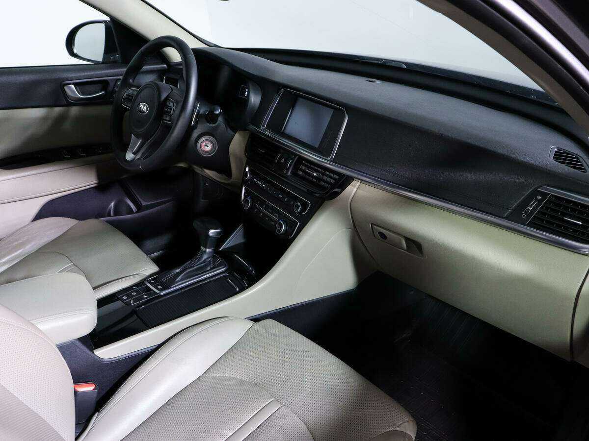 Kia Optima с пробегом — 2016 год. Фото: #6