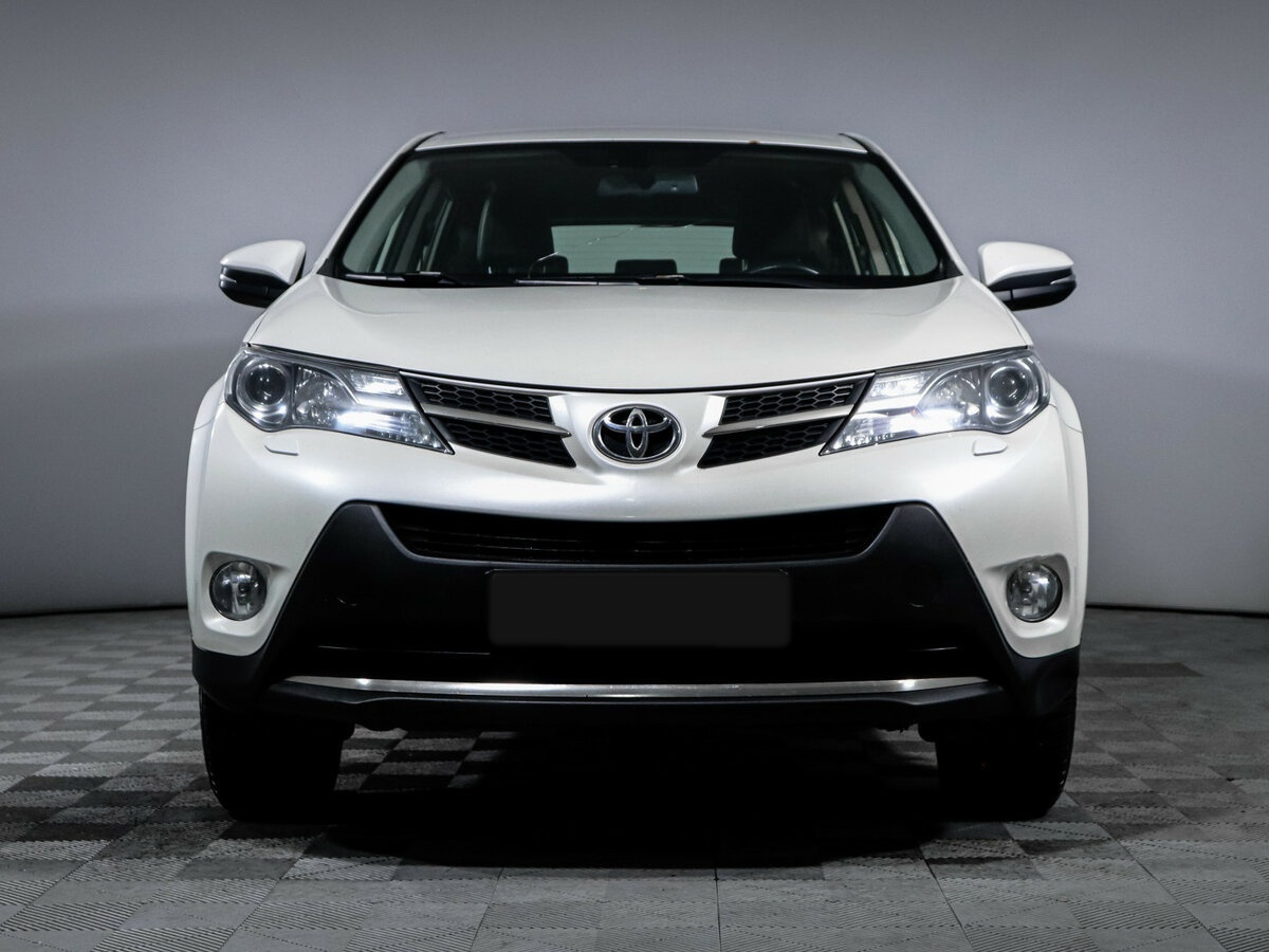Toyota RAV4 с пробегом — 2013 год. Фото: #1