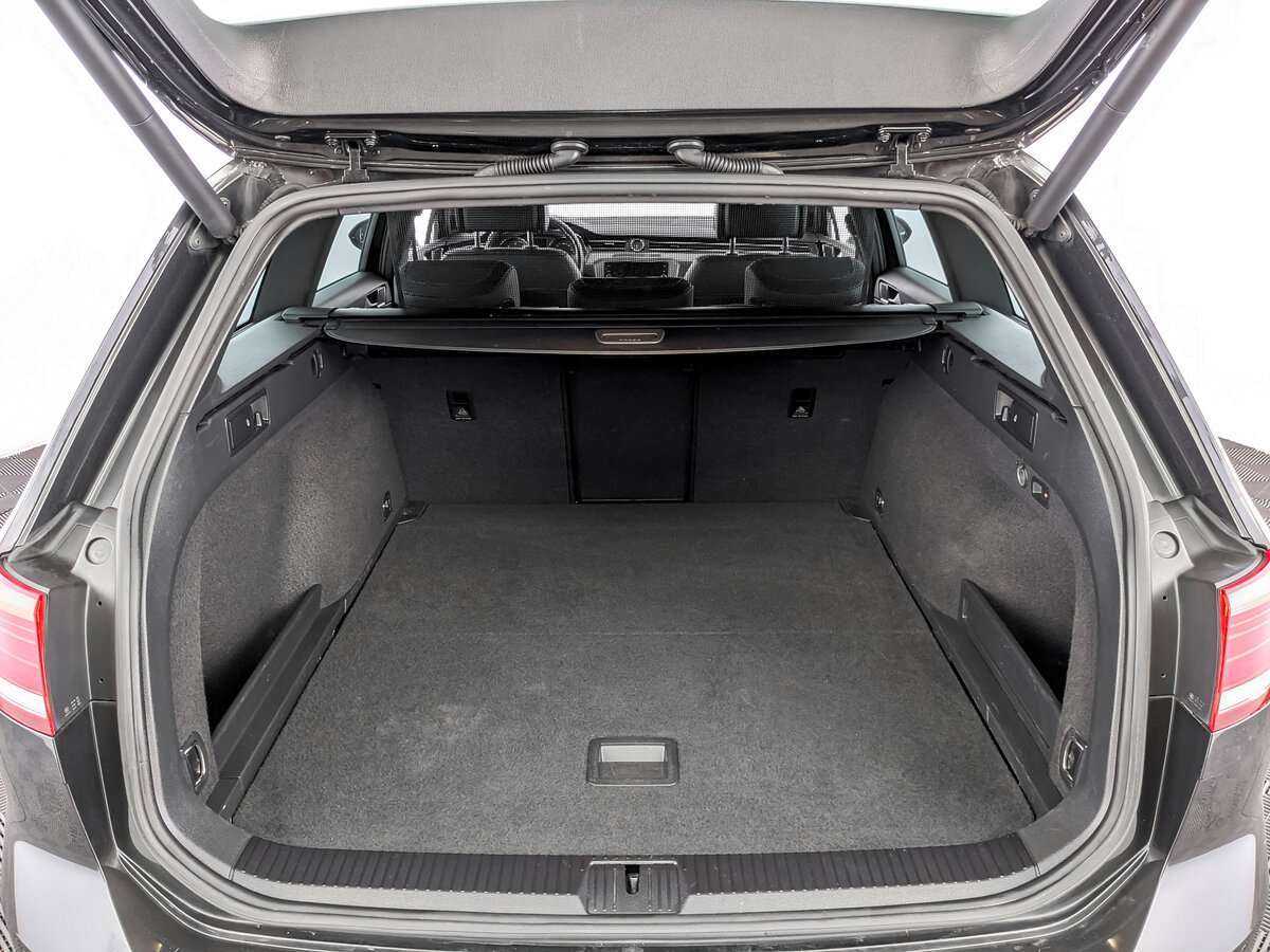 Volkswagen Passat с пробегом — 2018 год. Фото: #9