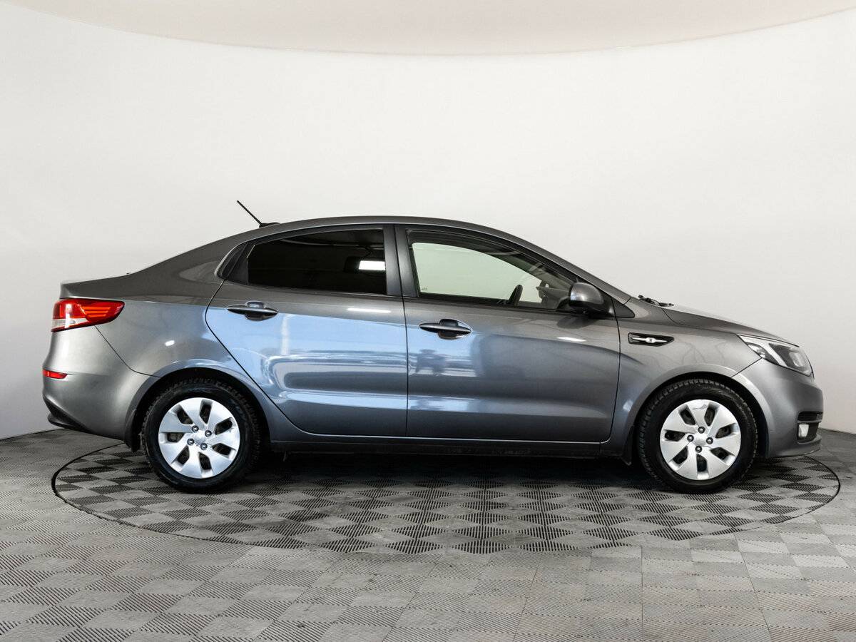 Kia Rio с пробегом — 2017 год. Фото: #3