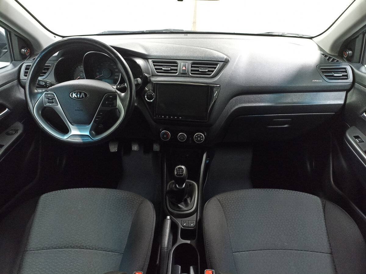 Kia Rio с пробегом — 2016 год. Фото: #12