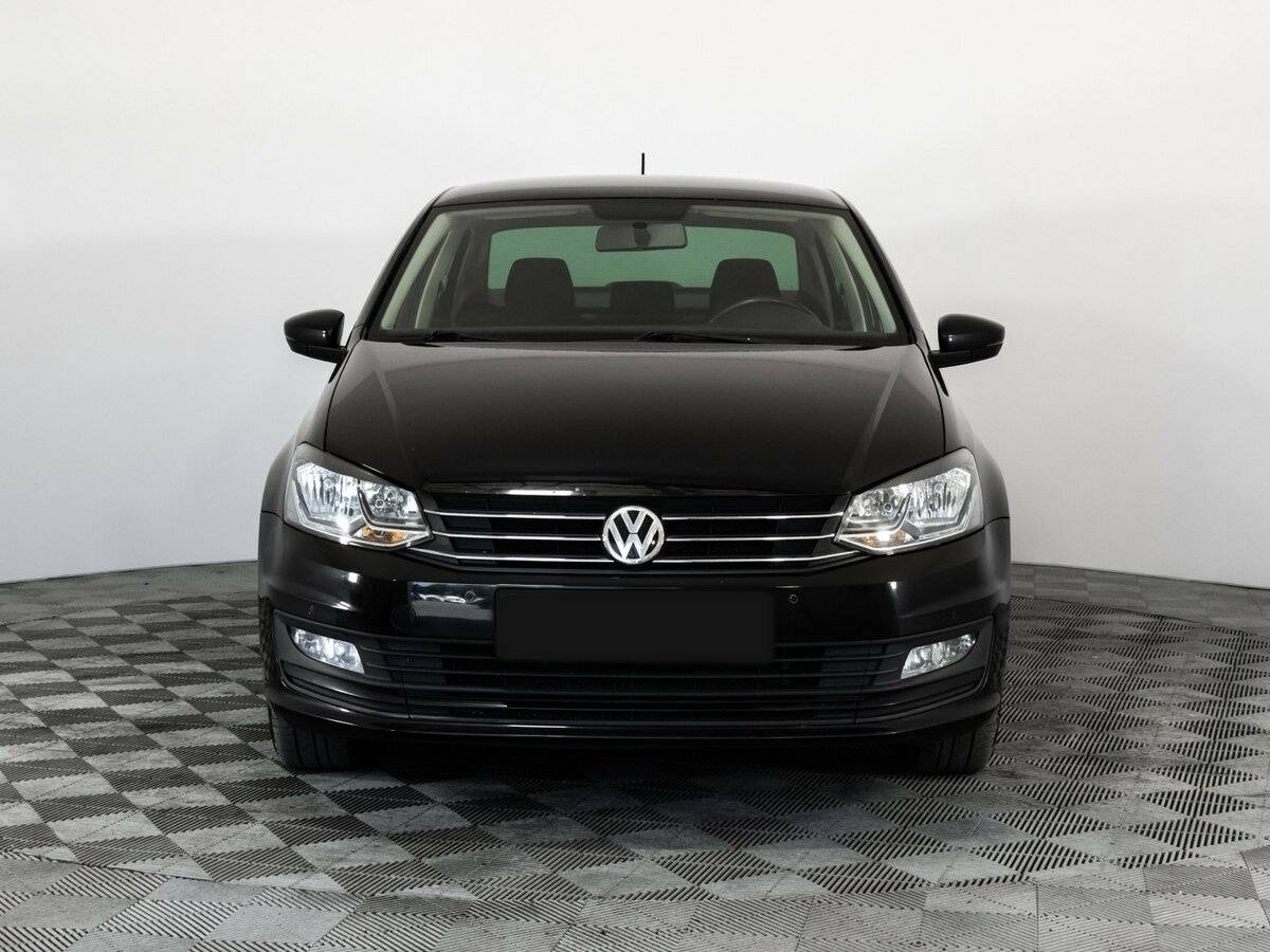 Volkswagen Polo с пробегом — 2019 год. Фото: #1
