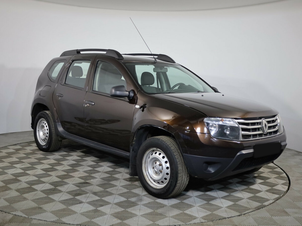 Renault Duster с пробегом — 2014 год. Фото: #2