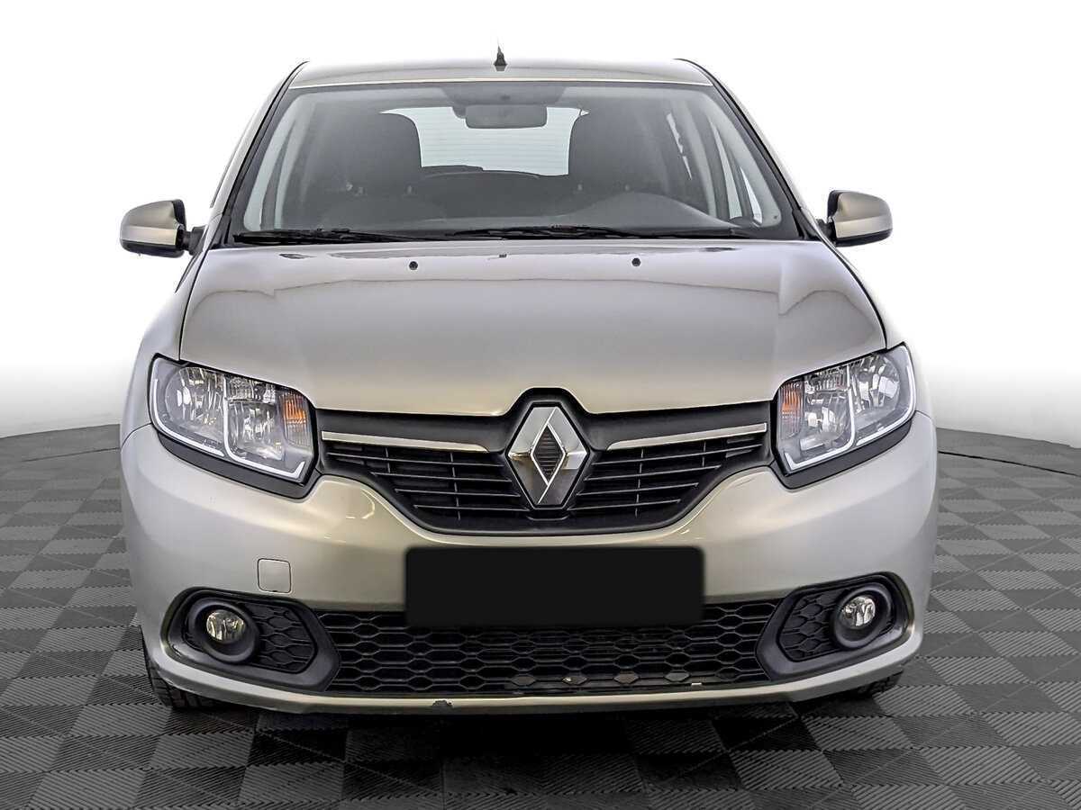 Renault Sandero с пробегом — 2018 год. Фото: #1