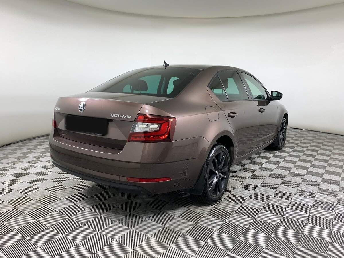 Skoda Octavia с пробегом — 2018 год. Фото: #4