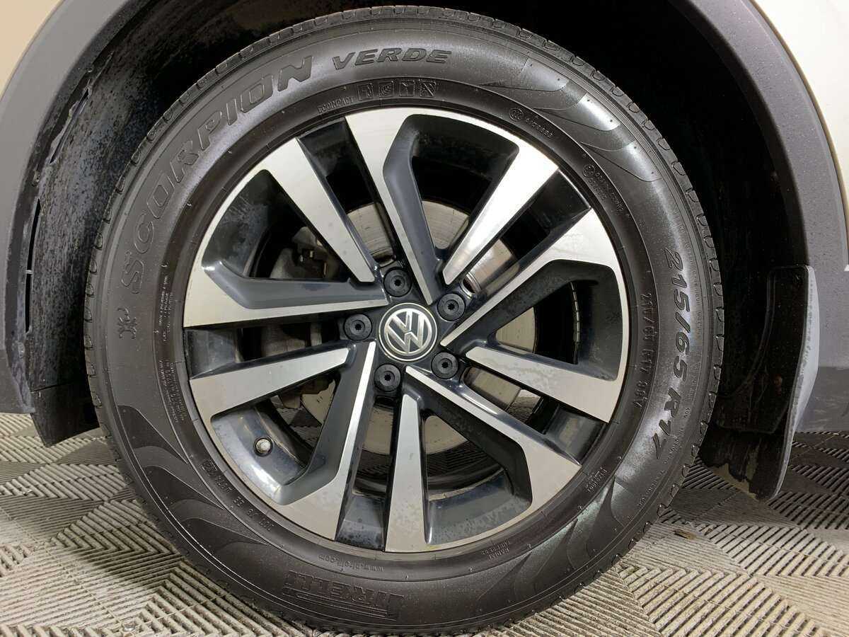 Volkswagen Tiguan с пробегом — 2020 год. Фото: #8