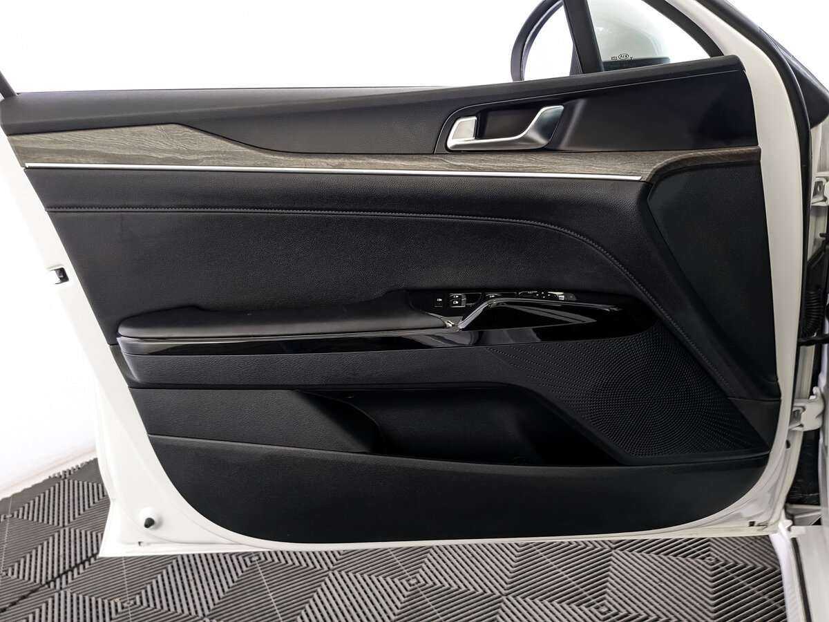 Kia K5 с пробегом — 2020 год. Фото: #18