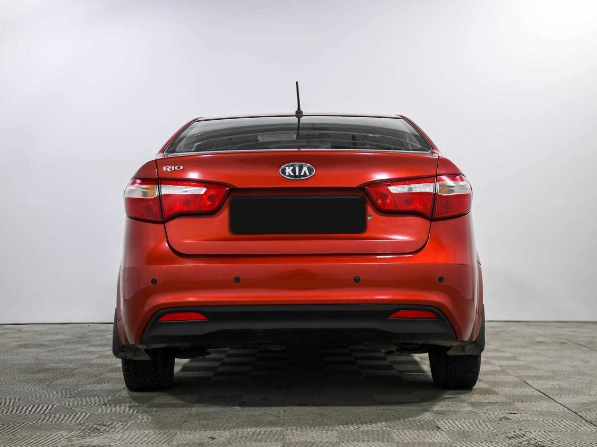 Kia Rio с пробегом — 2012 год. Фото: #4