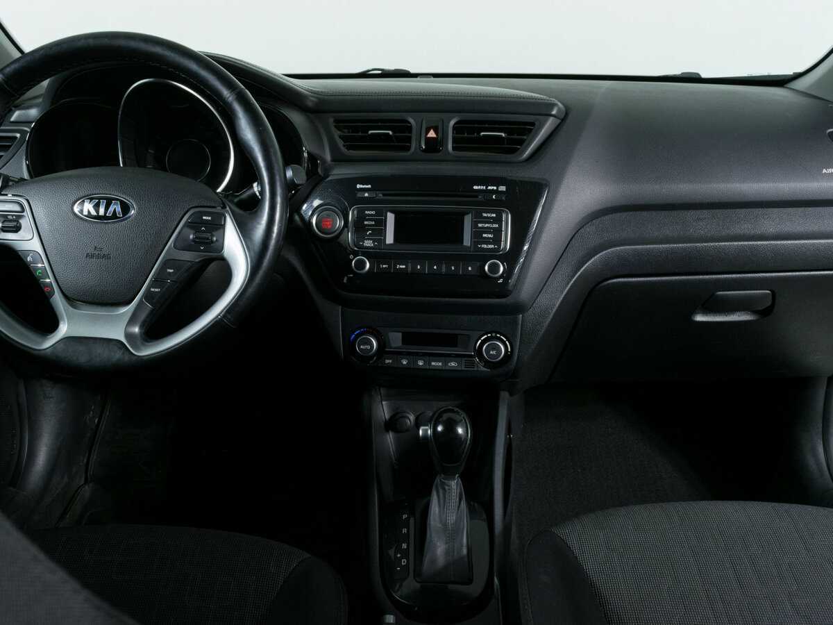 Kia Rio с пробегом — 2016 год. Фото: #8