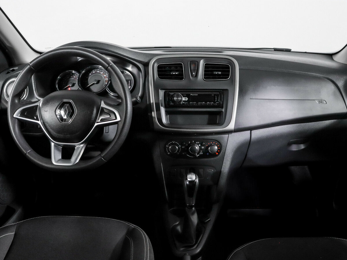Renault Logan с пробегом — 2021 год. Фото: #8