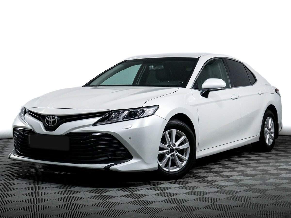Toyota Camry с пробегом — 2019 год. Посмотреть фото