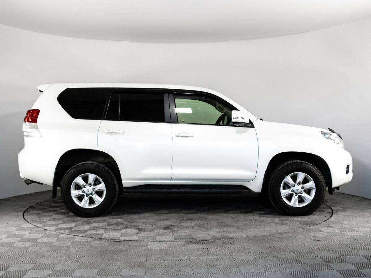 Toyota Land Cruiser Prado с пробегом — 2013 год. Фото: #3