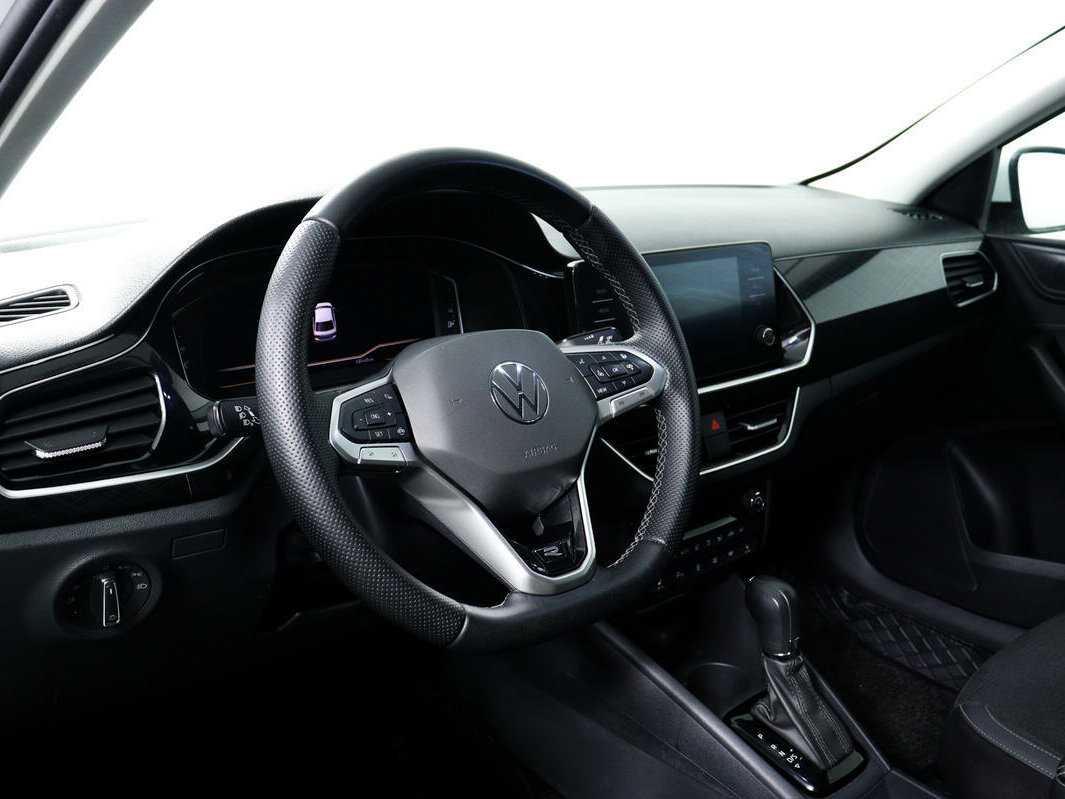 Volkswagen Polo с пробегом — 2020 год. Фото: #12