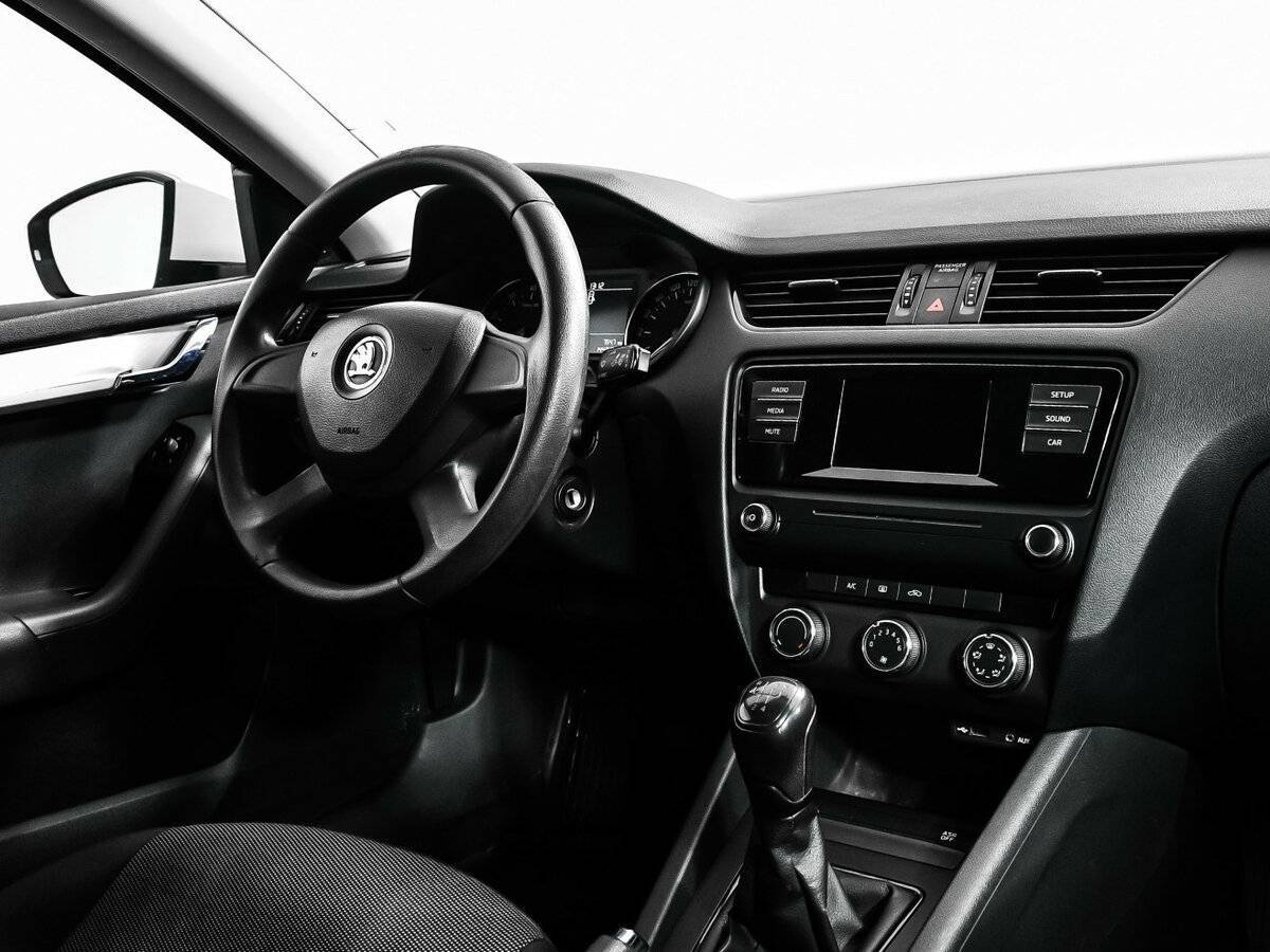 Skoda Octavia с пробегом — 2014 год. Фото: #8