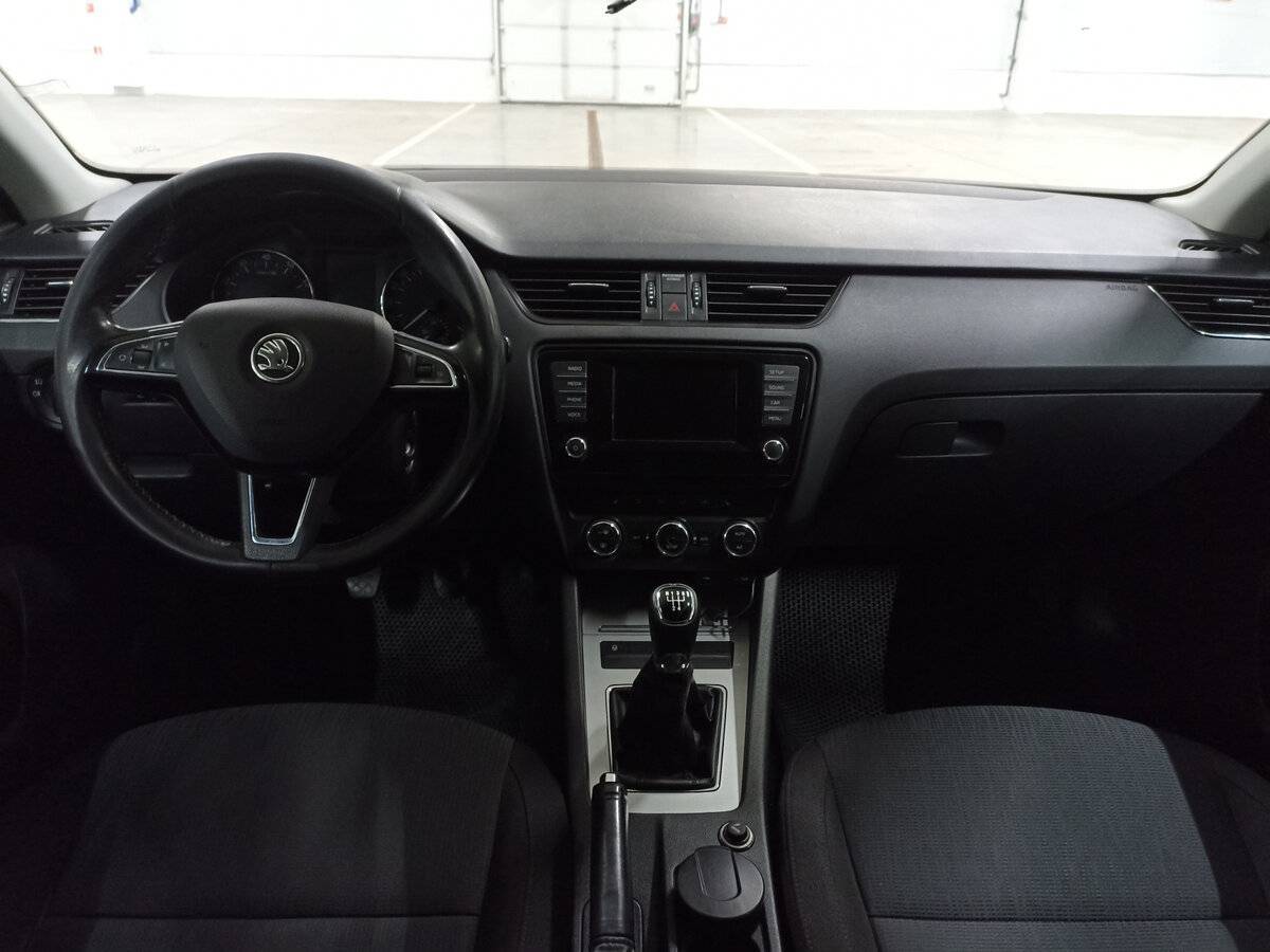Skoda Octavia с пробегом — 2013 год. Фото: #13