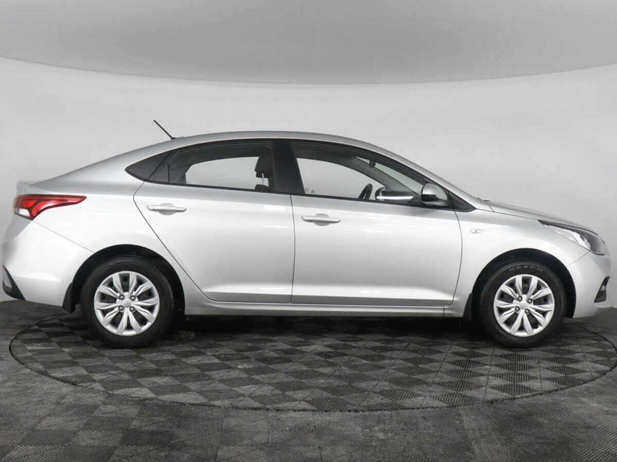 Hyundai Solaris с пробегом — 2018 год. Фото: #3
