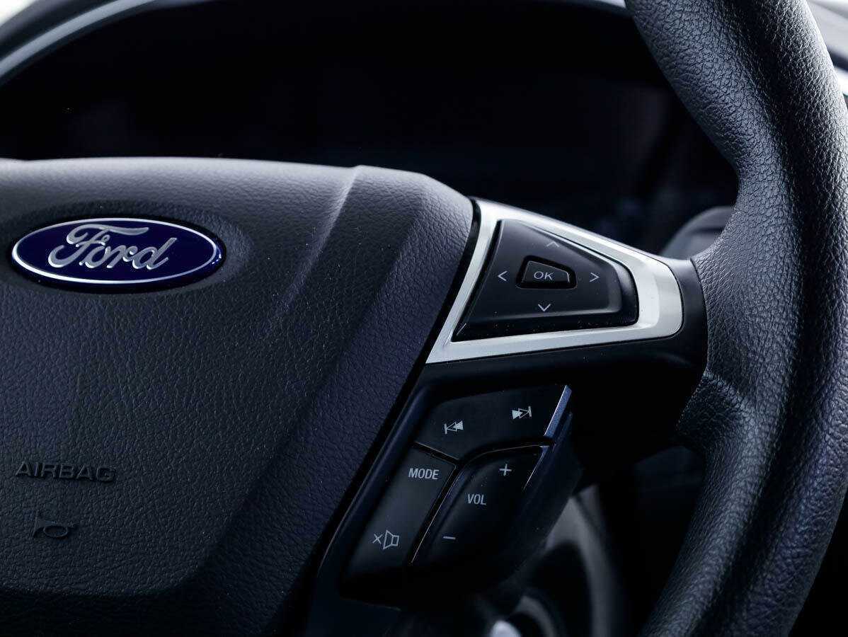 Ford Mondeo с пробегом — 2017 год. Фото: #17