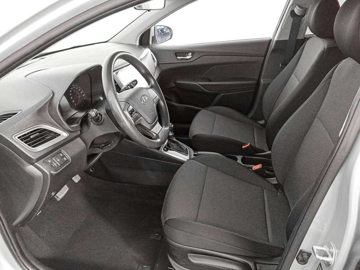 Hyundai Solaris с пробегом — 2019 год. Фото: #13