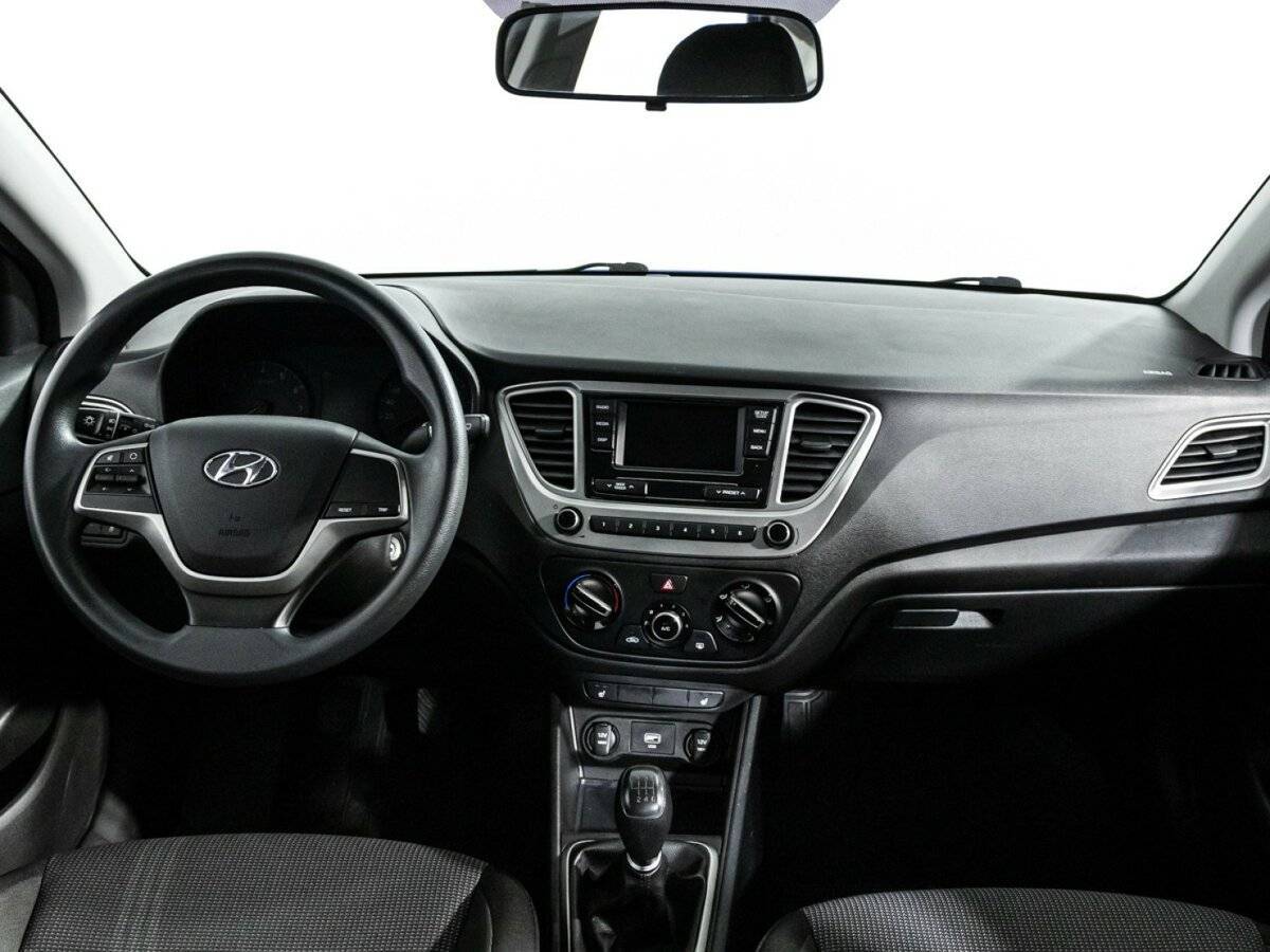 Hyundai Solaris с пробегом — 2019 год. Фото: #12