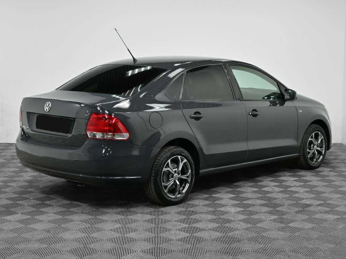 Volkswagen Polo с пробегом — 2012 год. Фото: #1