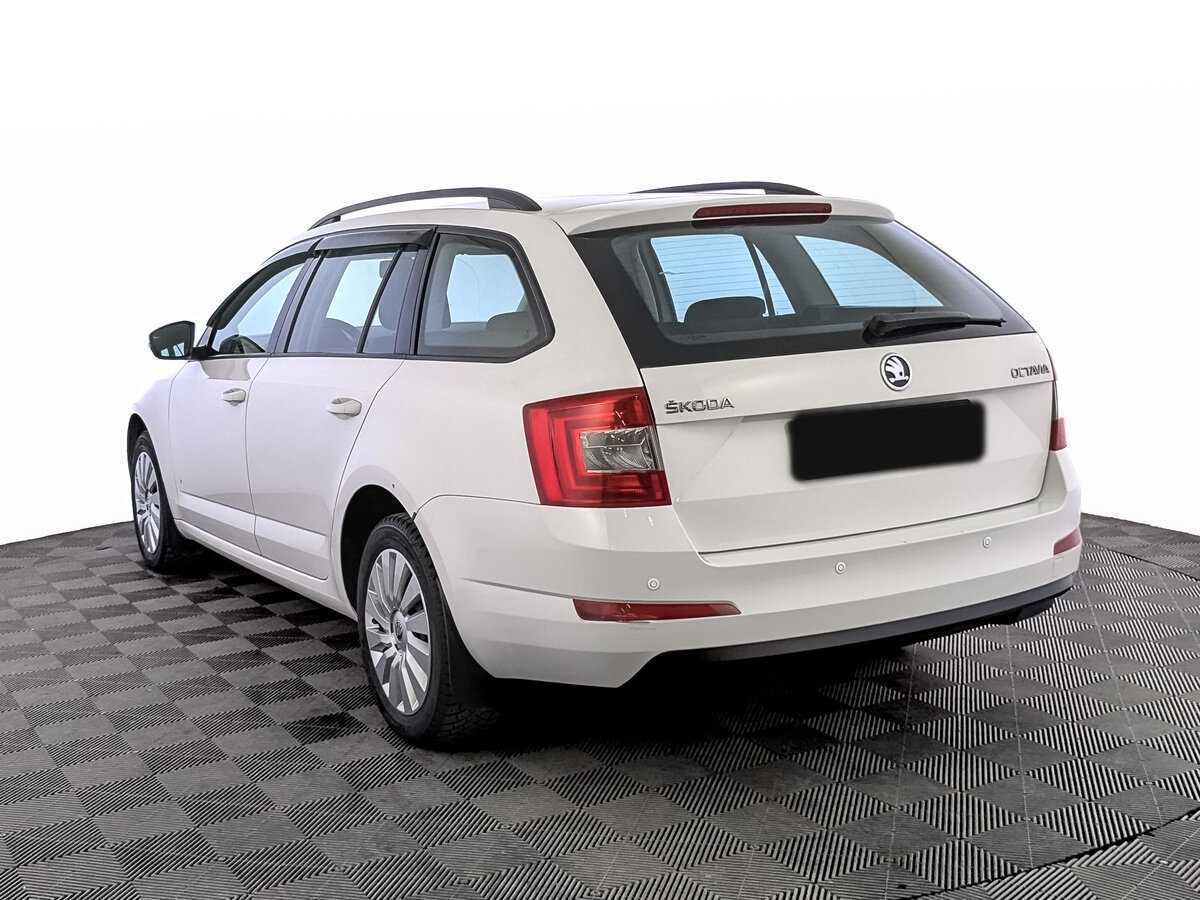 Skoda Octavia с пробегом — 2016 год. Фото: #6