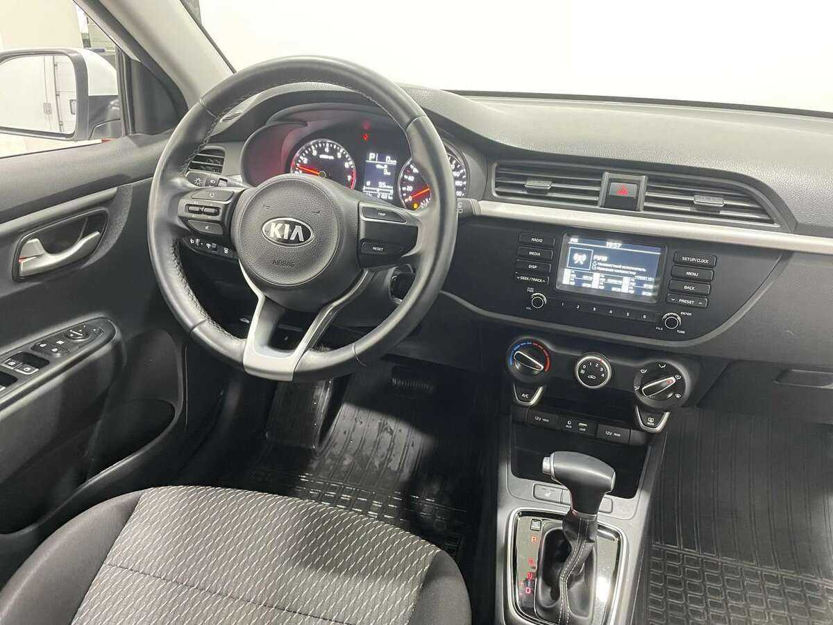 Kia Rio с пробегом — 2020 год. Фото: #5