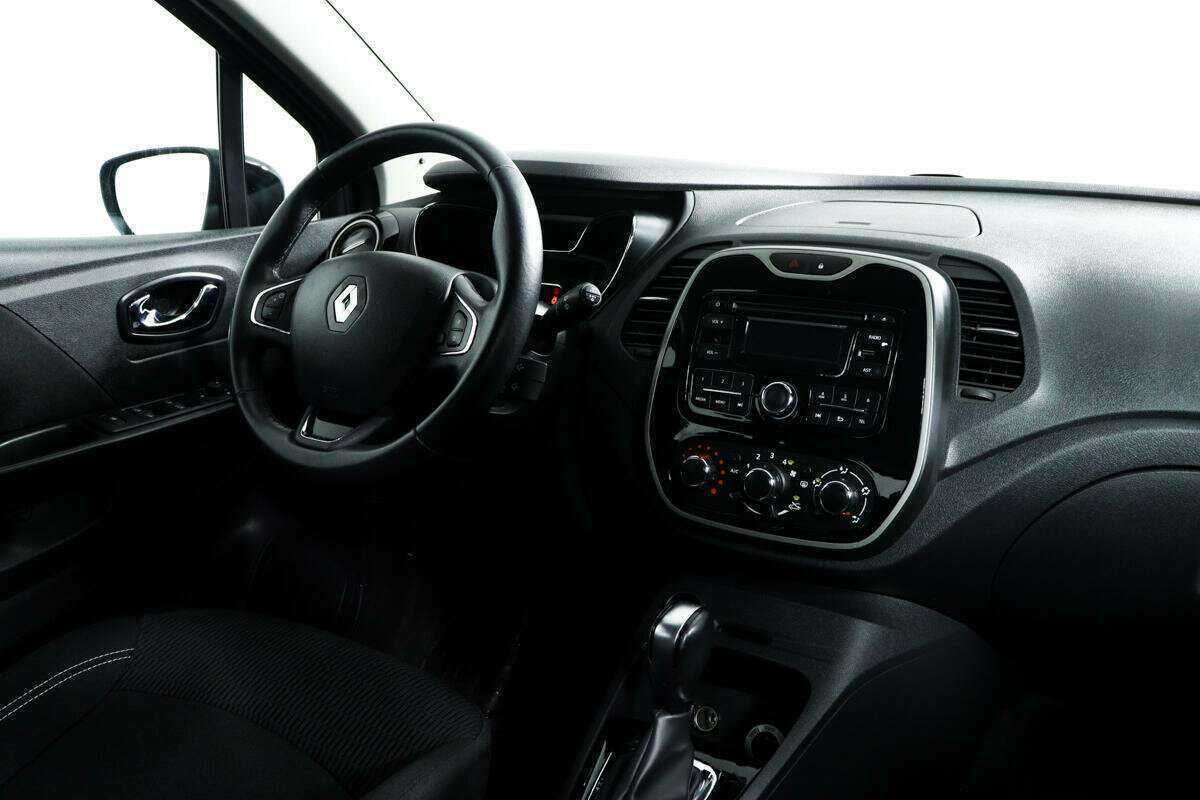 Renault Kaptur с пробегом — 2016 год. Фото: #8