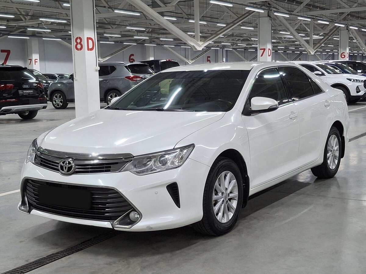 Toyota Camry с пробегом — 2015 год. Посмотреть фото