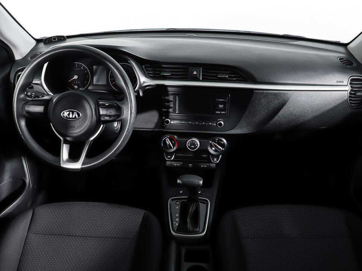 Kia Rio с пробегом — 2020 год. Фото: #10
