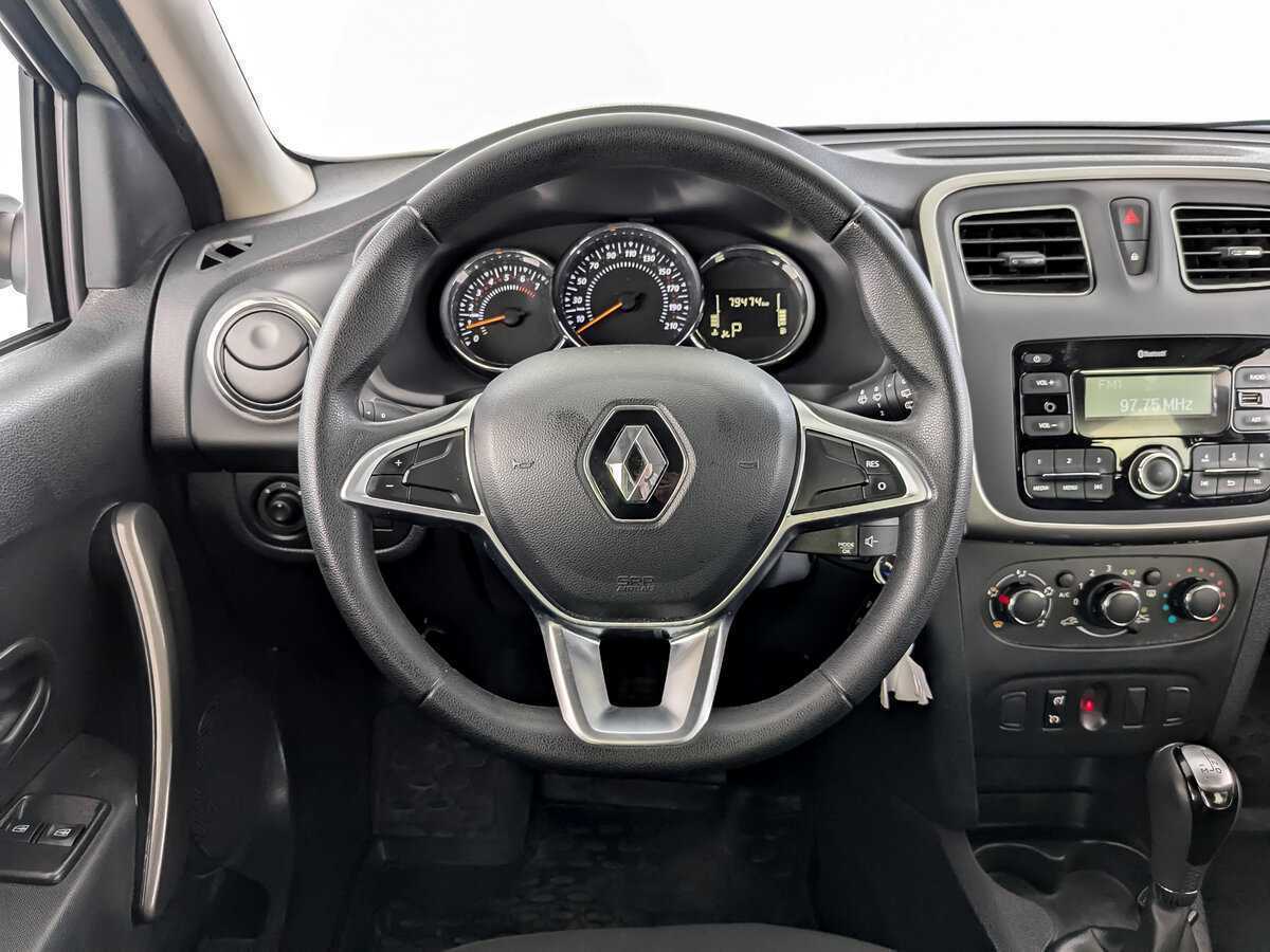 Renault Sandero с пробегом — 2019 год. Фото: #20