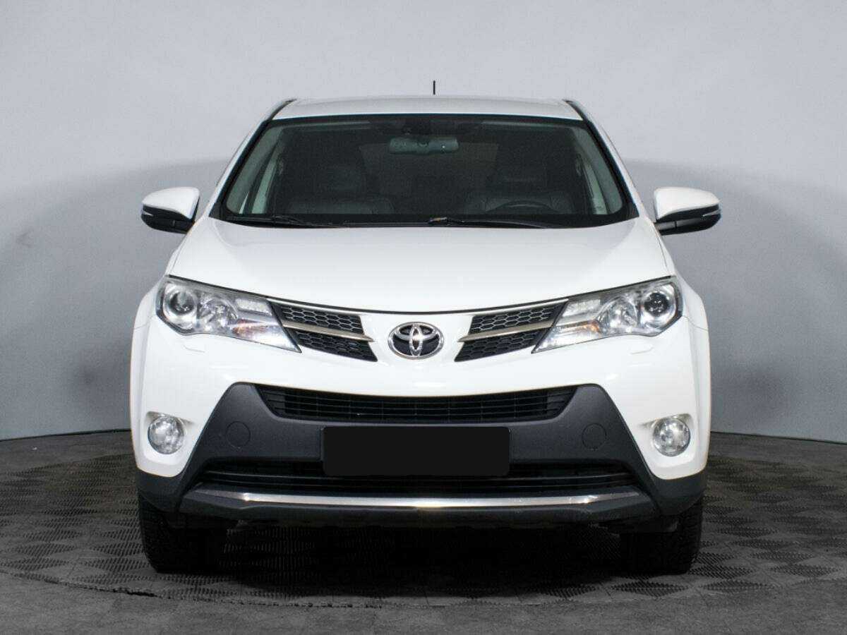 Toyota RAV4 с пробегом — 2013 год. Фото: #1