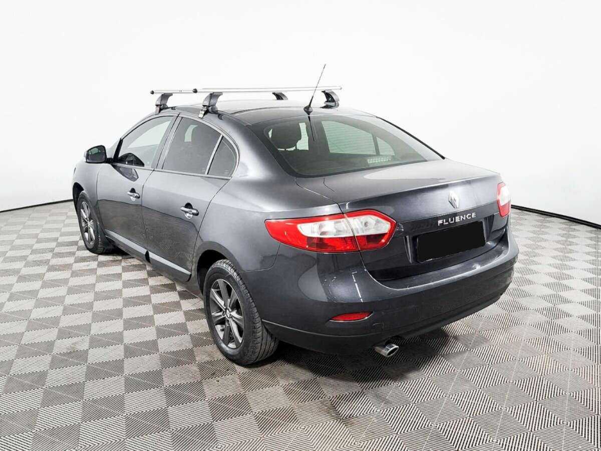 Renault Fluence с пробегом — 2012 год. Фото: #6