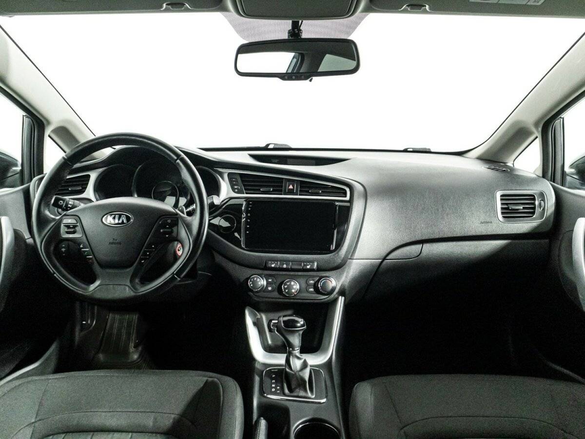 Kia Ceed с пробегом — 2015 год. Фото: #12