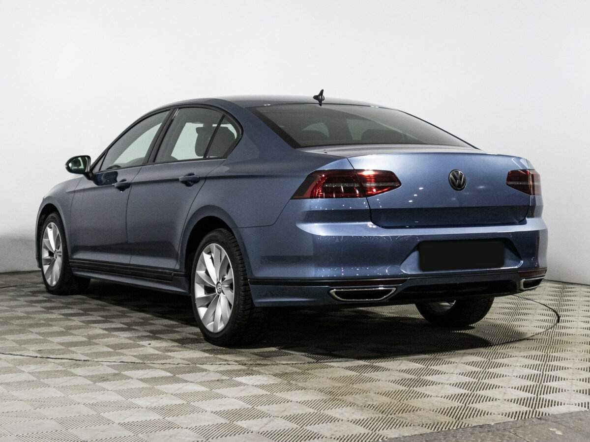 Volkswagen Passat с пробегом — 2017 год. Фото: #6