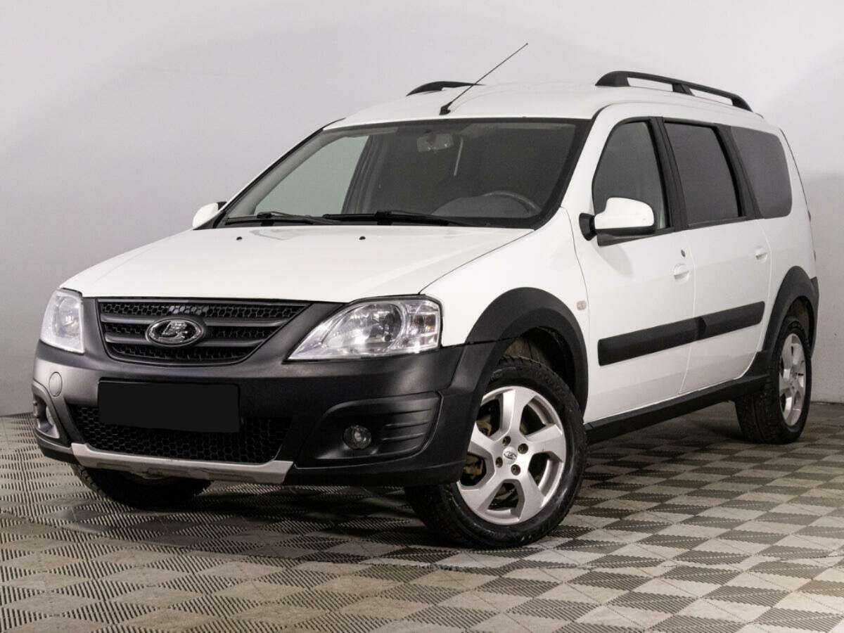 Lada (ВАЗ) Largus с пробегом — 2019 год. Посмотреть фото