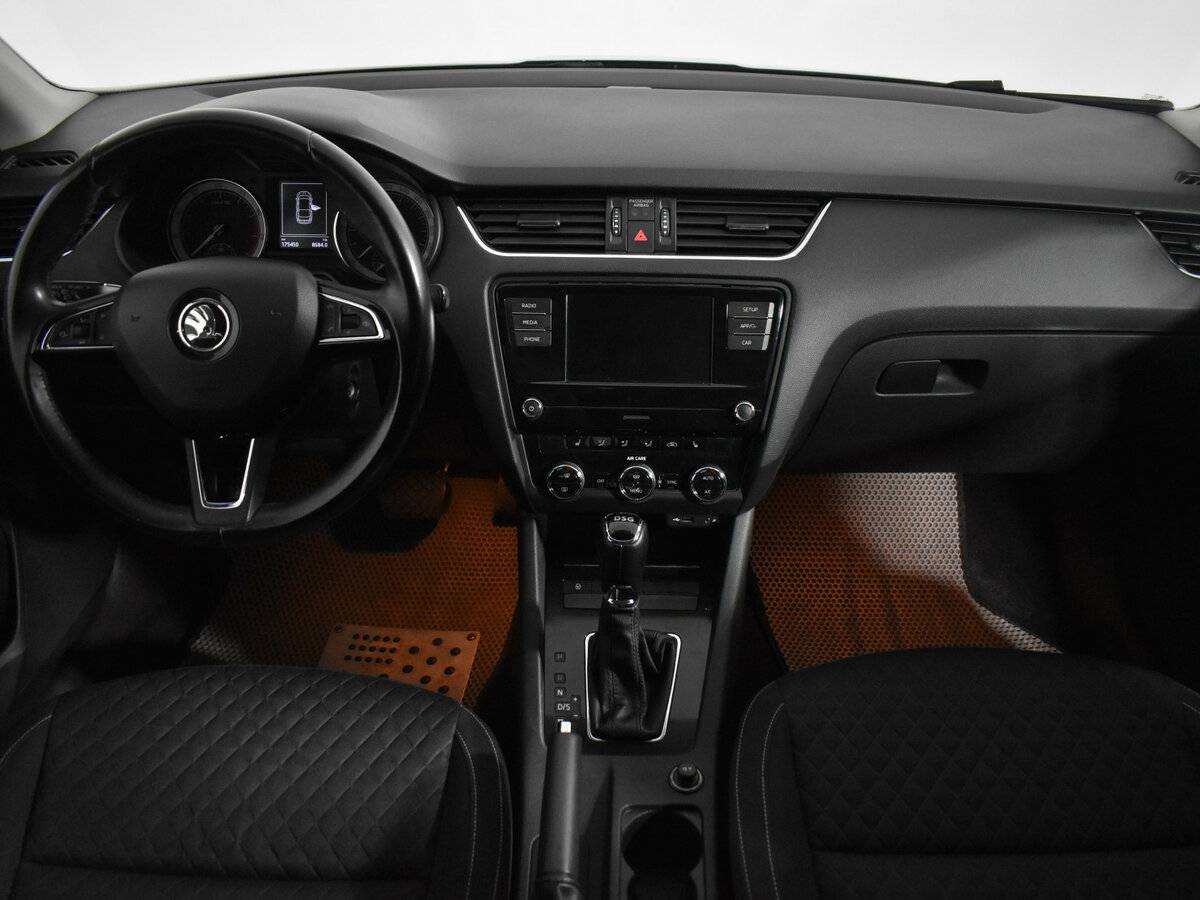 Skoda Octavia с пробегом — 2017 год. Фото: #12