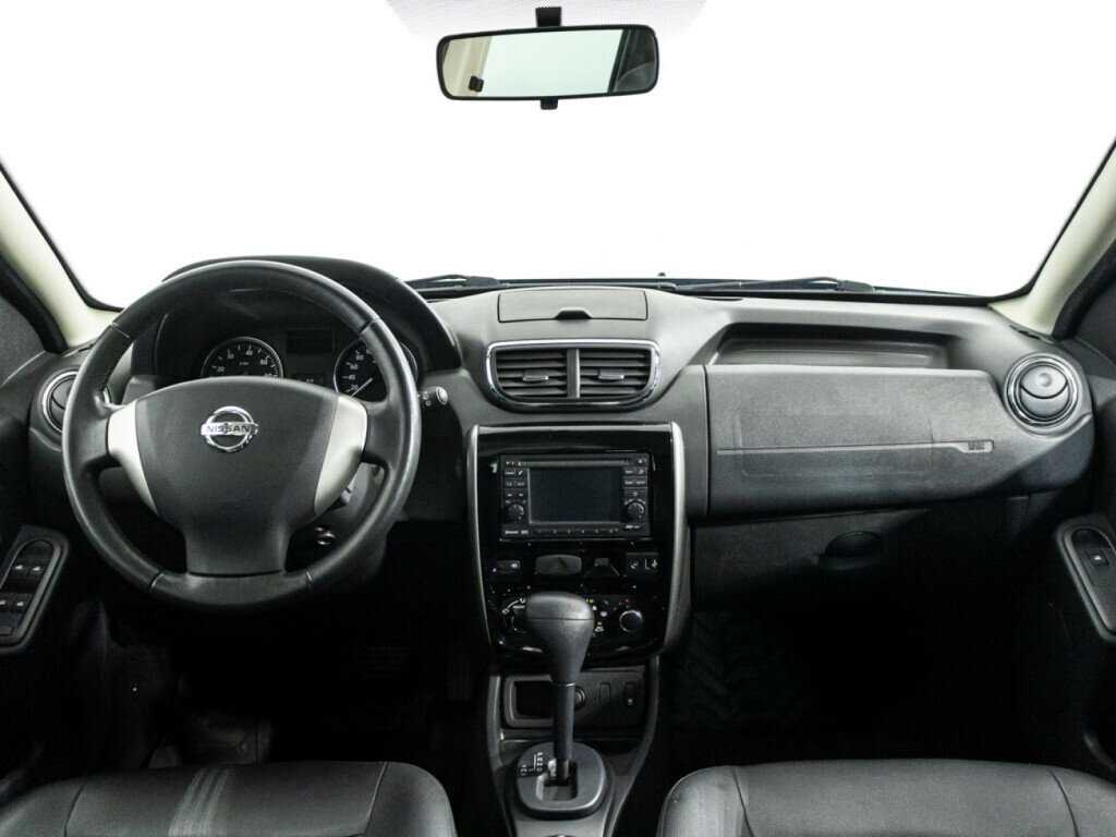 Nissan Terrano с пробегом — 2015 год. Фото: #11