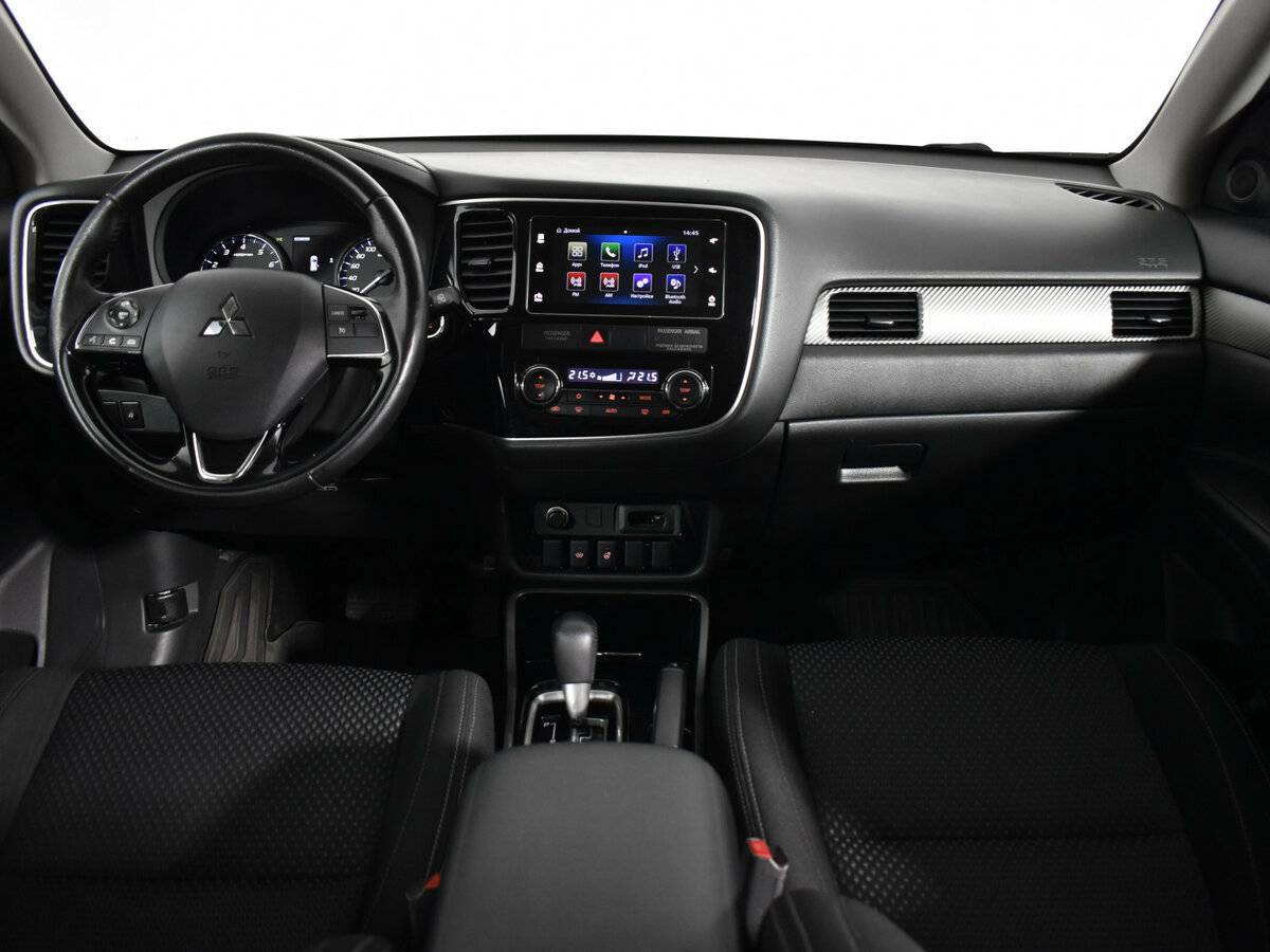 Mitsubishi Outlander с пробегом — 2018 год. Фото: #9