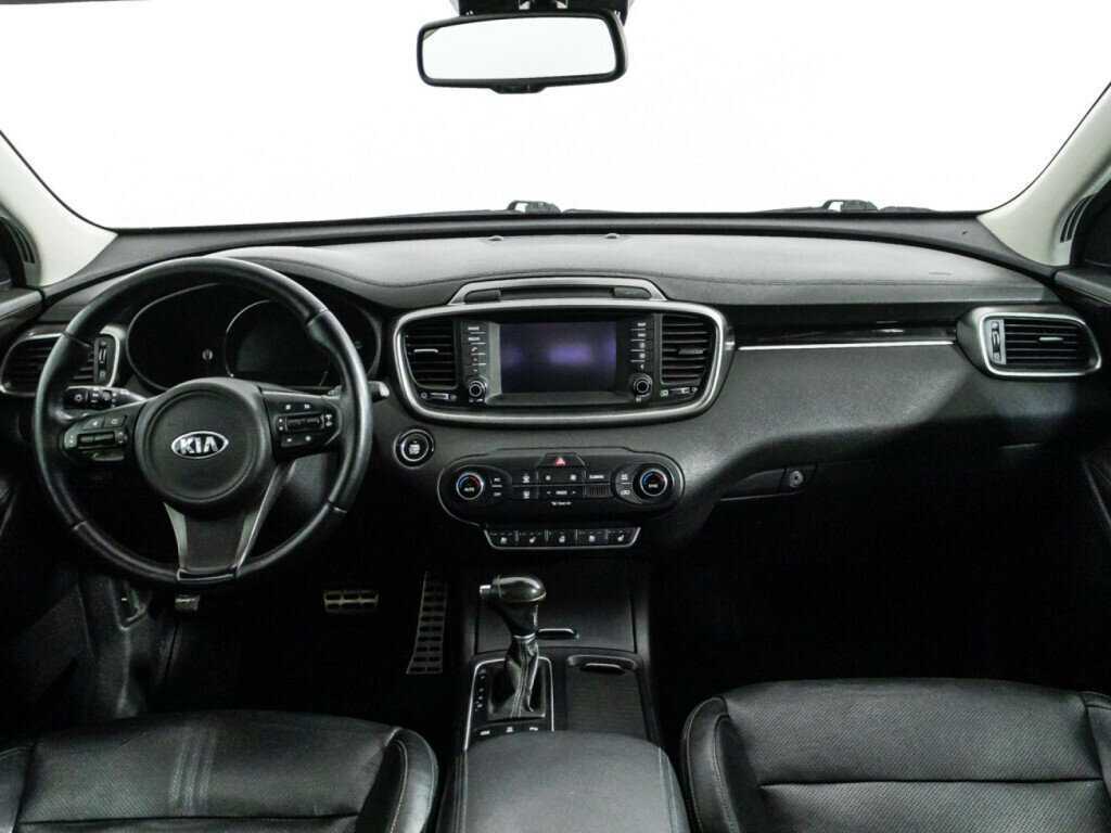 Kia Sorento с пробегом — 2016 год. Фото: #12