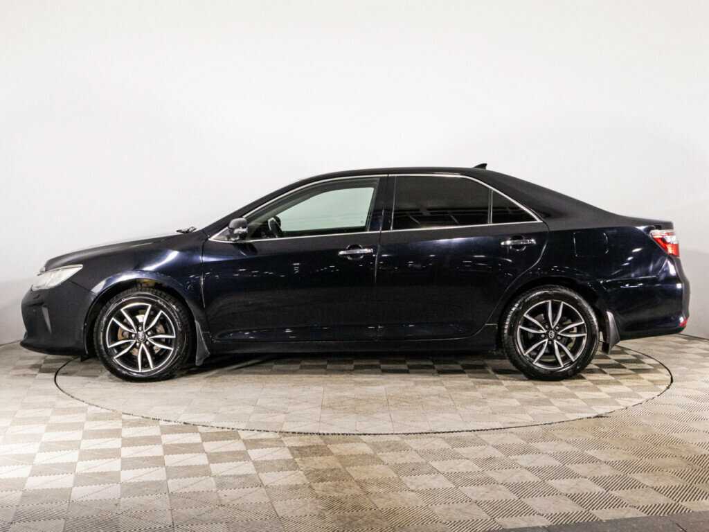 Toyota Camry с пробегом — 2017 год. Фото: #7
