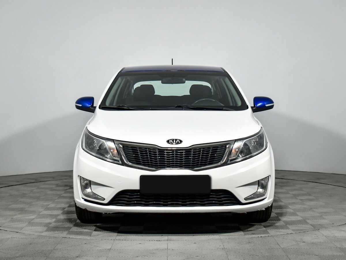 Kia Rio с пробегом — 2013 год. Фото: #1